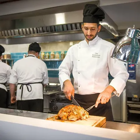 Enorme Infinity - Adults Only Szálloda Herszonisszosz